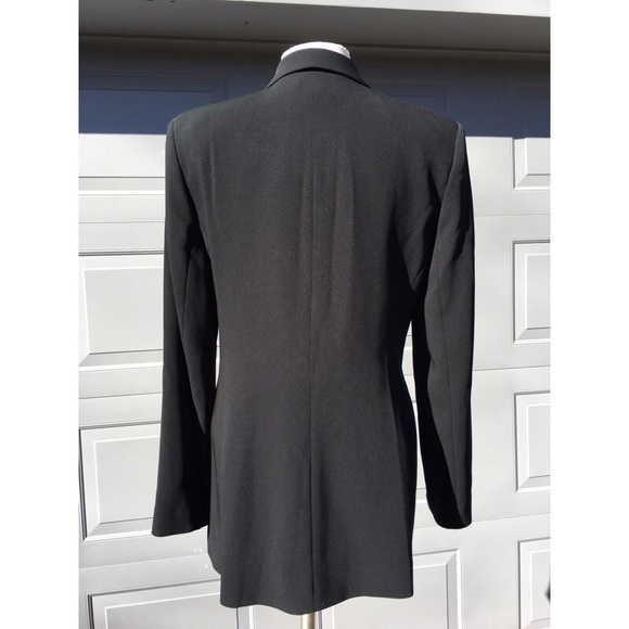 Burns 2 button notched collar zipper side pockets - Picture 4 of 7